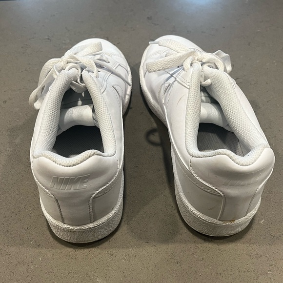 Nike Court Royale Triple White Women’s 9 Sneakers - Picture 4 of 6